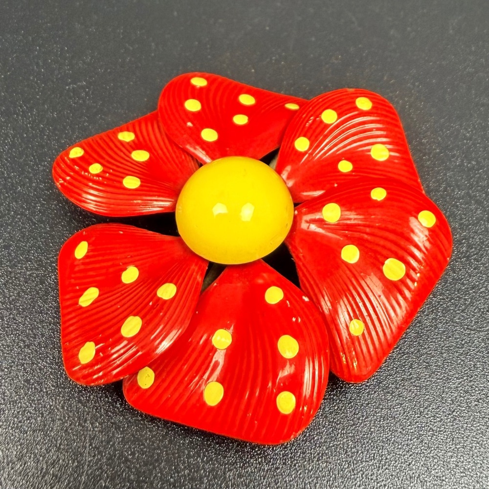 Vintage Red Yellow Polka Dot Enamel‎ Flower Brooch Hoop Clip Earrings 1960s - Picture 10 of 12